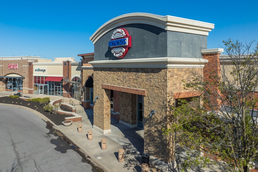 More Photos Of 8600-8660 N Boardwalk Ave, Kansas City Storefront For Lease