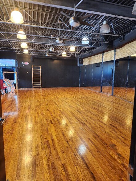 More Photos Of 24 Ellis St, Staten Island Storefront Retail Office For Sale