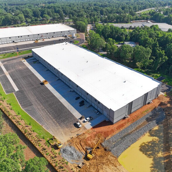 More Photos Of 6830 Orr Rd, Charlotte Distribution For Lease