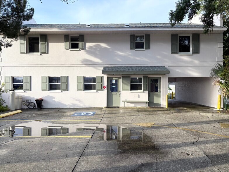 Primary Photo Of 960 Main St, Safety Harbor Office Residential For Lease