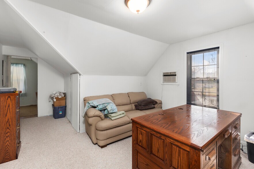 More Photos Of 540 Howdershell Rd, Florissant Medical For Sale