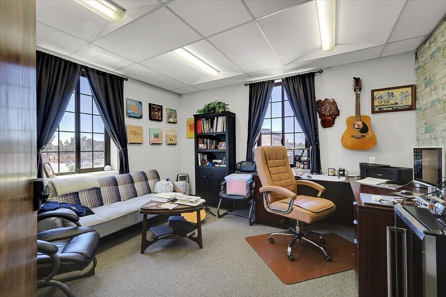 More Photos Of 423 4th St, Marysville Office For Sale