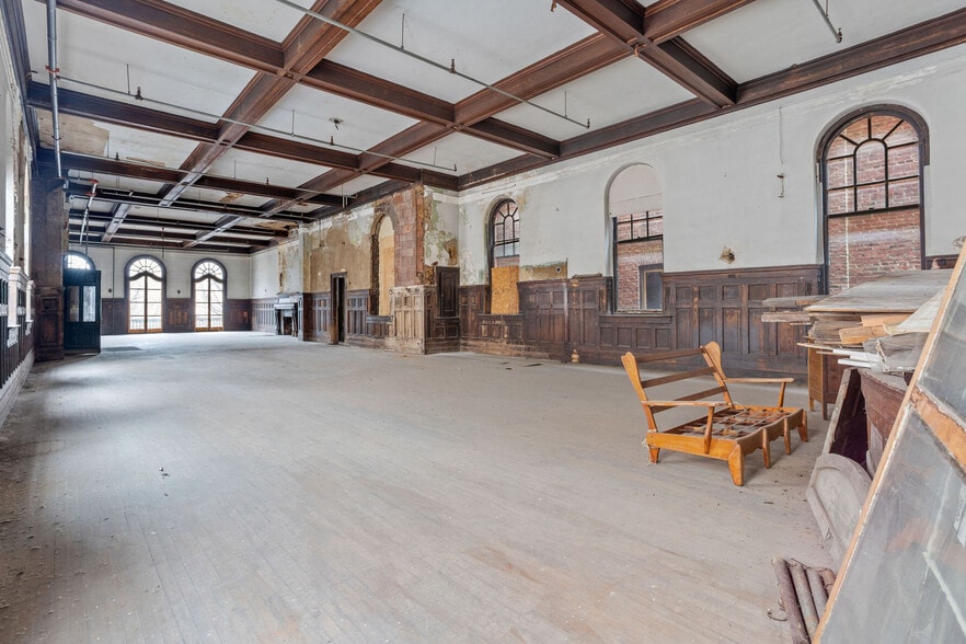 More Photos Of 120 N Warren, Trenton Office For Sale