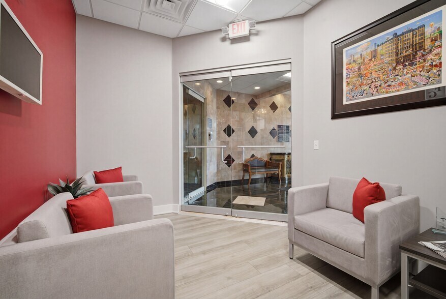 More Photos Of 795 Ela Rd, Lake Zurich Office For Lease