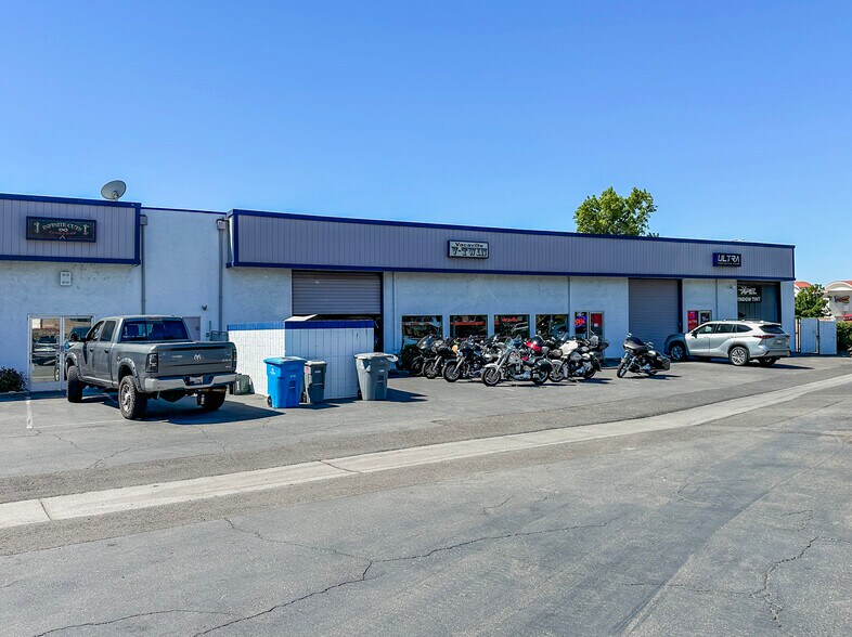 More Photos Of 801 Davis St, Vacaville Warehouse For Lease