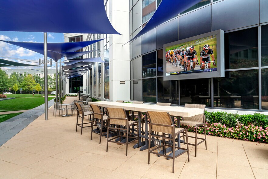 More Photos Of 1676 International Dr, McLean Office For Lease