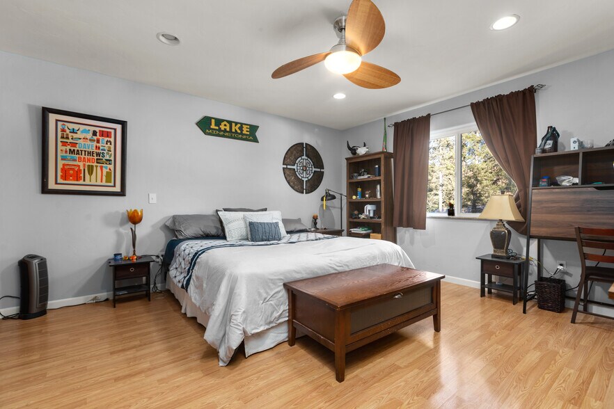 More Photos Of 7951 Hwy 35, Bigfork Restaurant For Sale