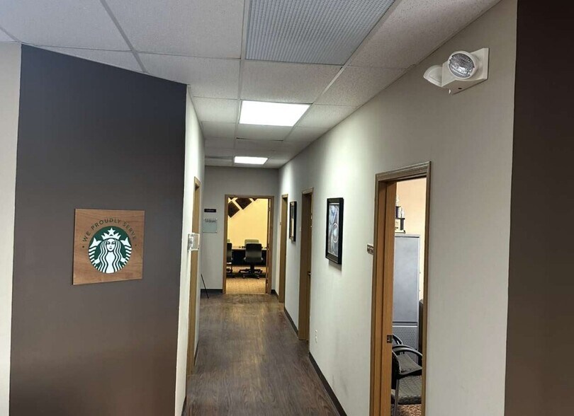 More Photos Of 501 N Service Rd, Saint Peters Warehouse For Lease