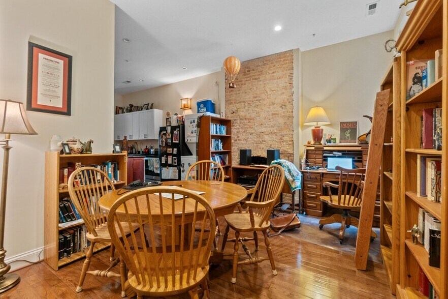 More Photos Of 2740 Saint Paul St, Baltimore Apartments For Sale