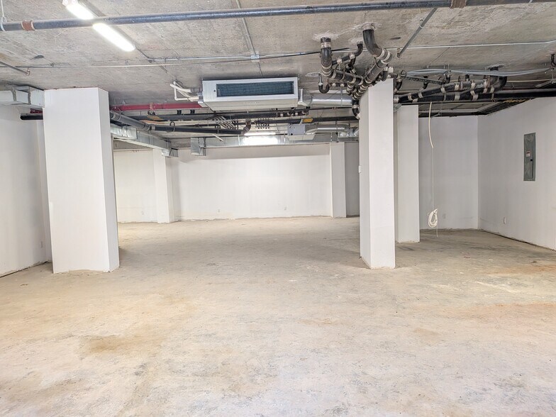 More Photos Of , Rego Park Multifamily For Sale