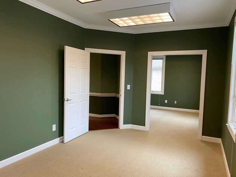 More Photos Of 185 Wind Chime Ct, Raleigh Medical For Lease