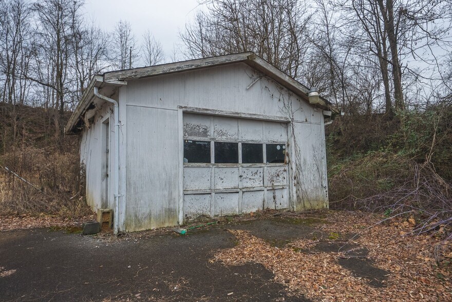 More Photos Of 19462 Lee Hwy, Abingdon General Retail For Sale