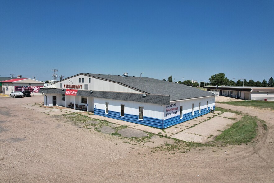 More Photos Of 1202 Castle Rock St, Quinter Hotel For Sale