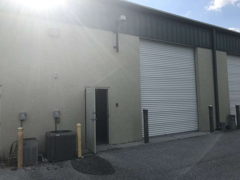 More Photos Of 8221-8239 Blaikie Ct, Sarasota Warehouse For Sale