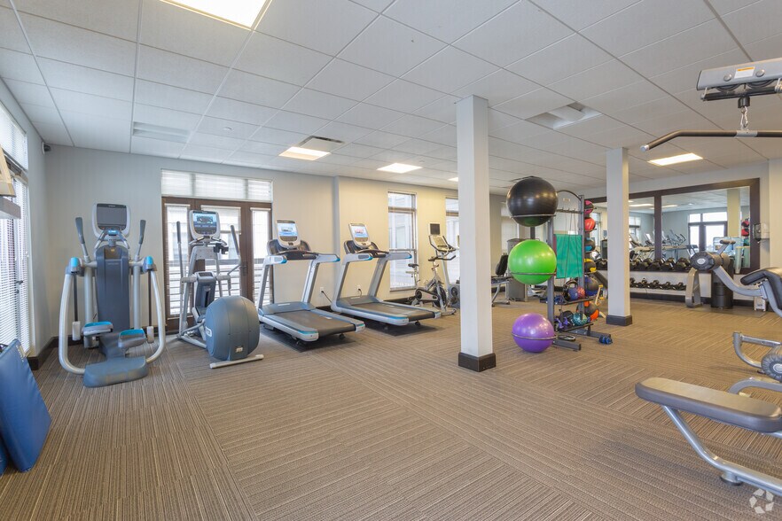 More Photos Of 670 Downey Green, Hampton Apartments For Sale