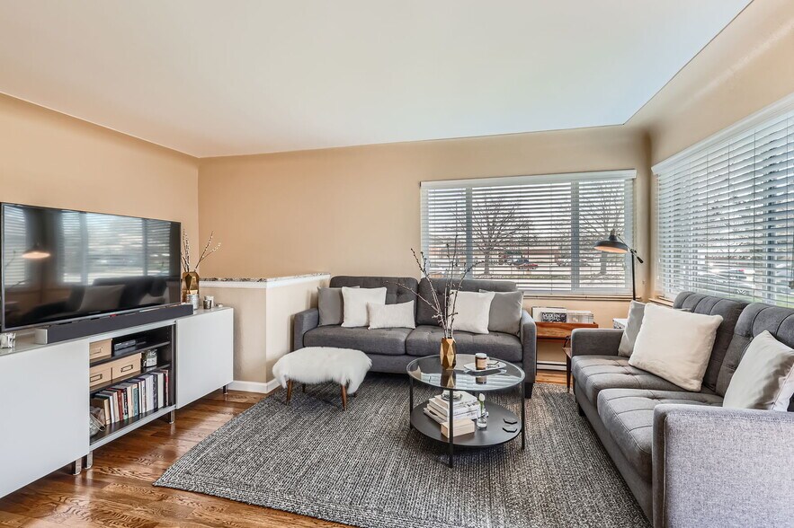 More Photos Of 1311-1317 Jasmine St, Denver Apartments For Sale