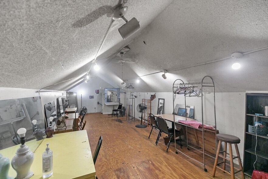 More Photos Of 2563 Ross Clark Cir, Dothan Sports And Entertainment For Sale