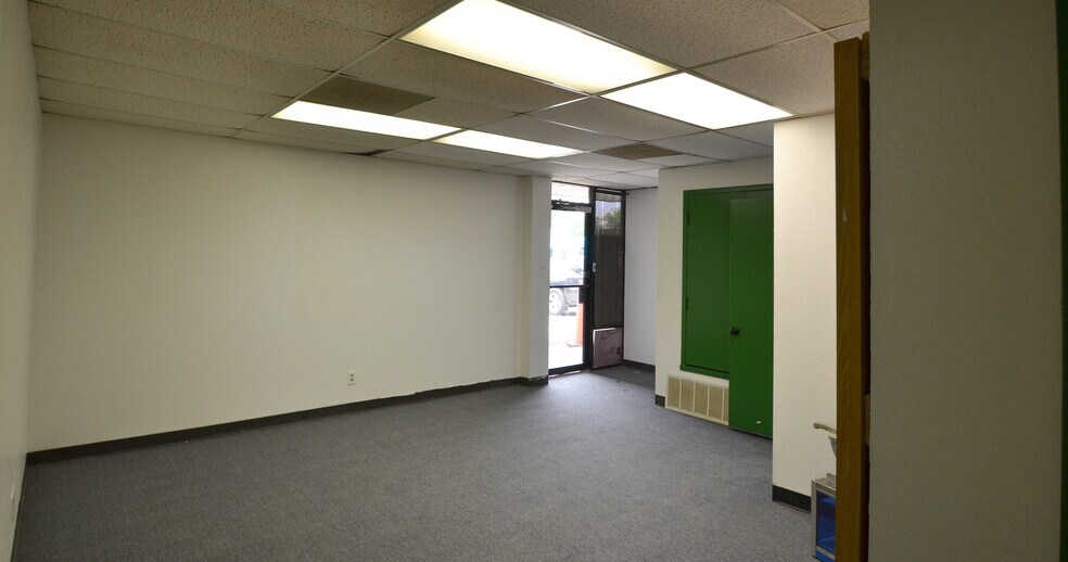 More Photos Of 1411 W Magnolia Ave, Fort Worth Restaurant For Lease