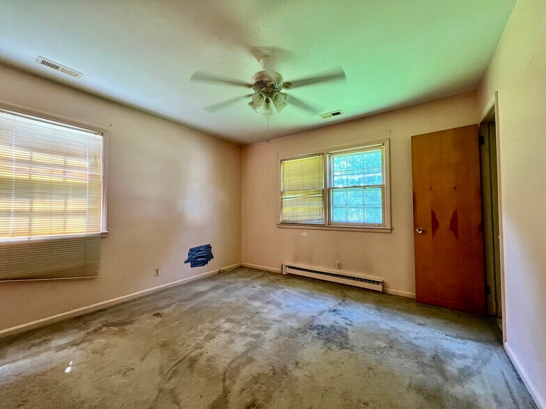 More Photos Of 1321 Stallings Rd, Matthews Office Residential For Sale