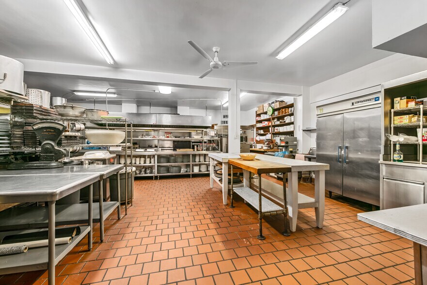 More Photos Of 9494 Riverton Rd, Bangor Restaurant For Sale