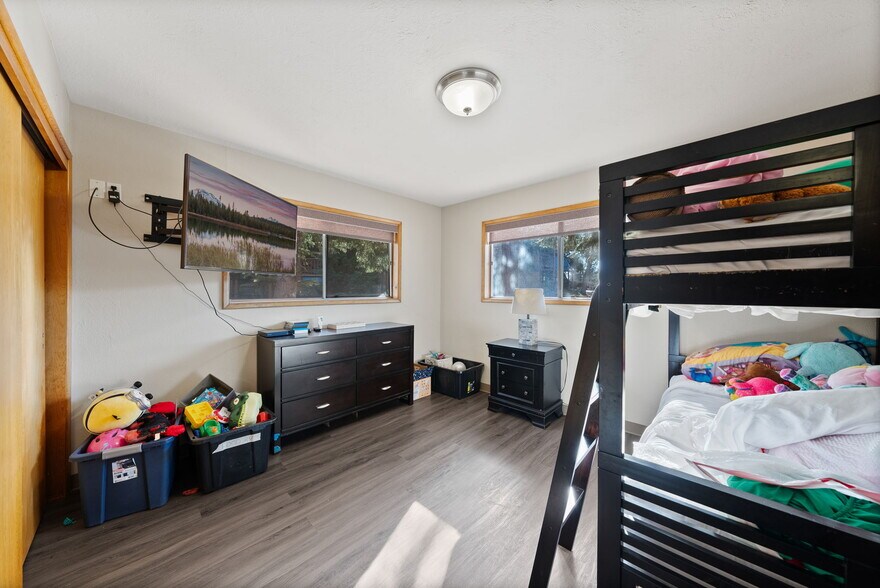 More Photos Of 3105 NE O. B. Riley Rd, Bend Hotel For Sale