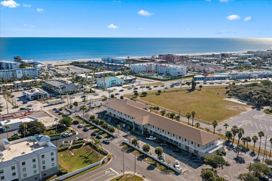 More Photos Of 5505 N Atlantic Ave, Cocoa Beach Office Residential For Sale