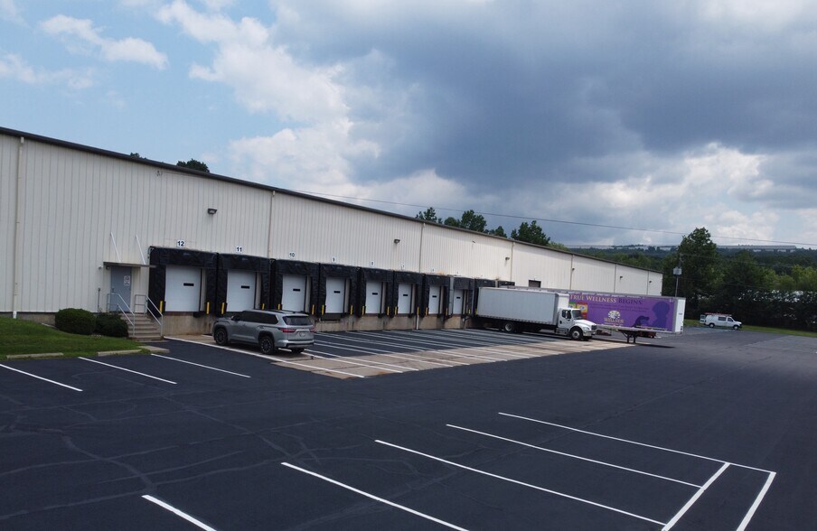 More Photos Of 1270 Mid Valley Dr, Jessup Warehouse For Lease