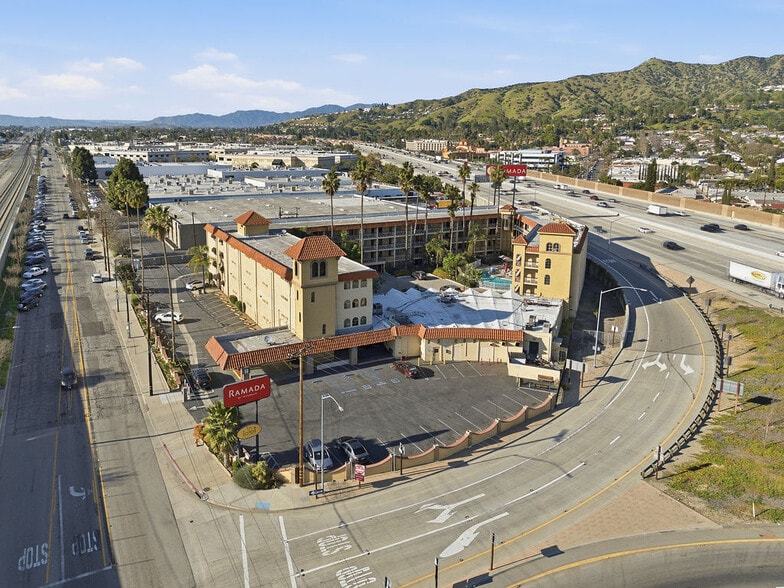 More Photos Of 2900 N San Fernando Blvd, Burbank Hotel For Lease