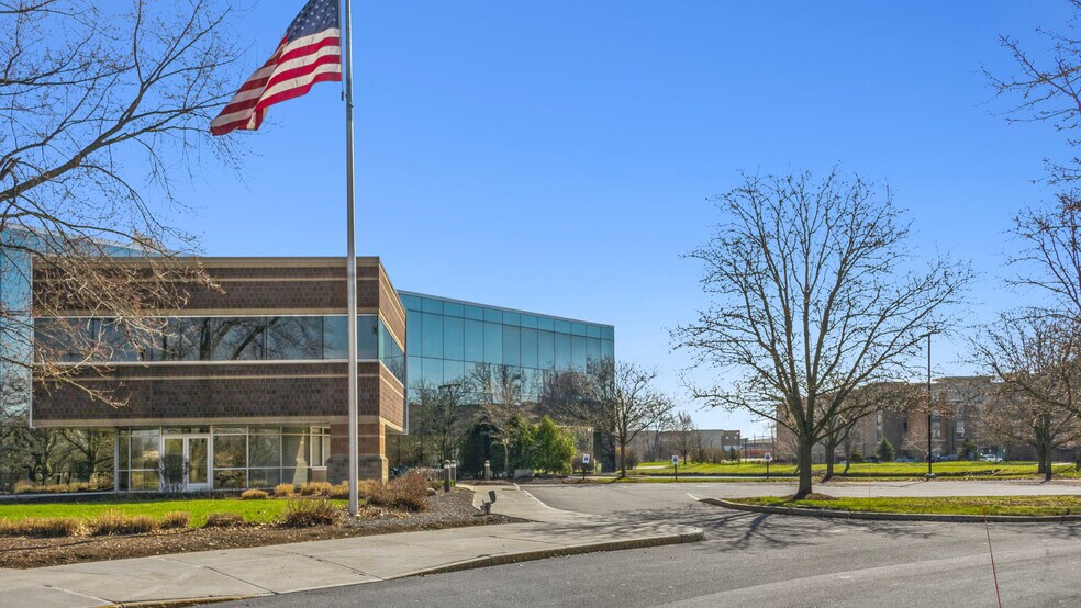 More Photos Of 6005 Fair Lakes Rd, East Syracuse Office For Sale