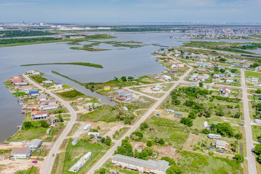 More Photos Of 0 Swan St, Hitchcock Land For Sale