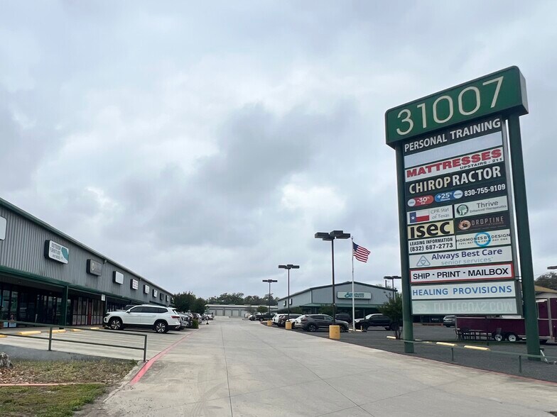 More Photos Of 31007-a W IH-10, Boerne Unknown For Lease