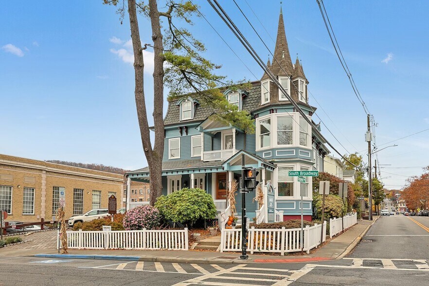 More Photos Of 46 S Broadway, Nyack Office Residential For Sale