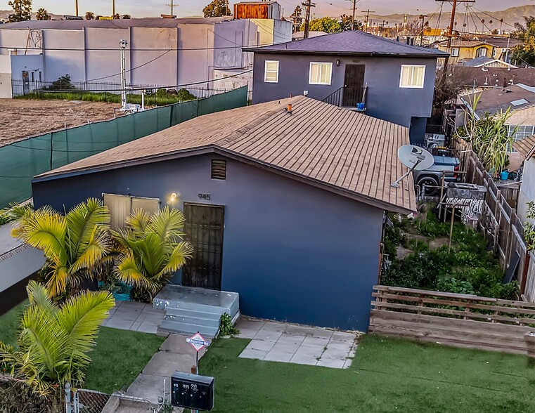 More Photos Of 945 W 76th St, Los Angeles Apartments For Sale