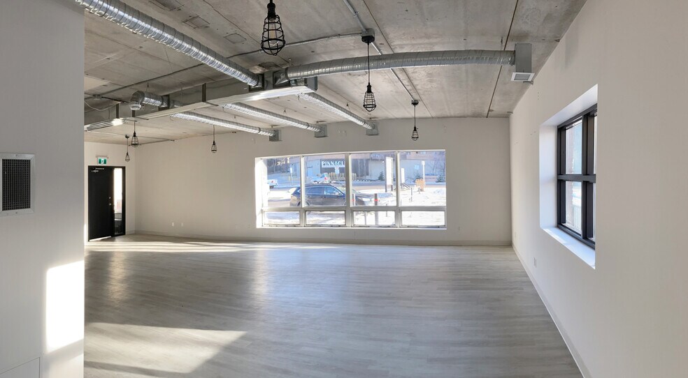 More Photos Of 9715 Horton Rd SW, Calgary Showroom For Lease