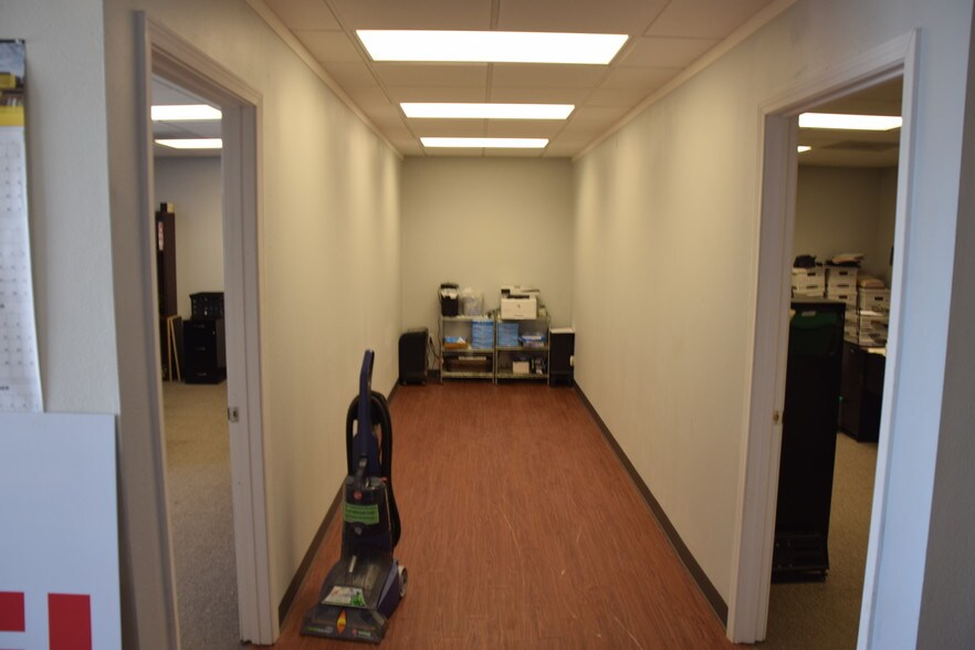 More Photos Of 13545 Bassett Ln, Williston Warehouse For Sale