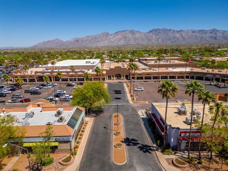 More Photos Of 2480 N Swan Rd, Tucson Unknown For Lease