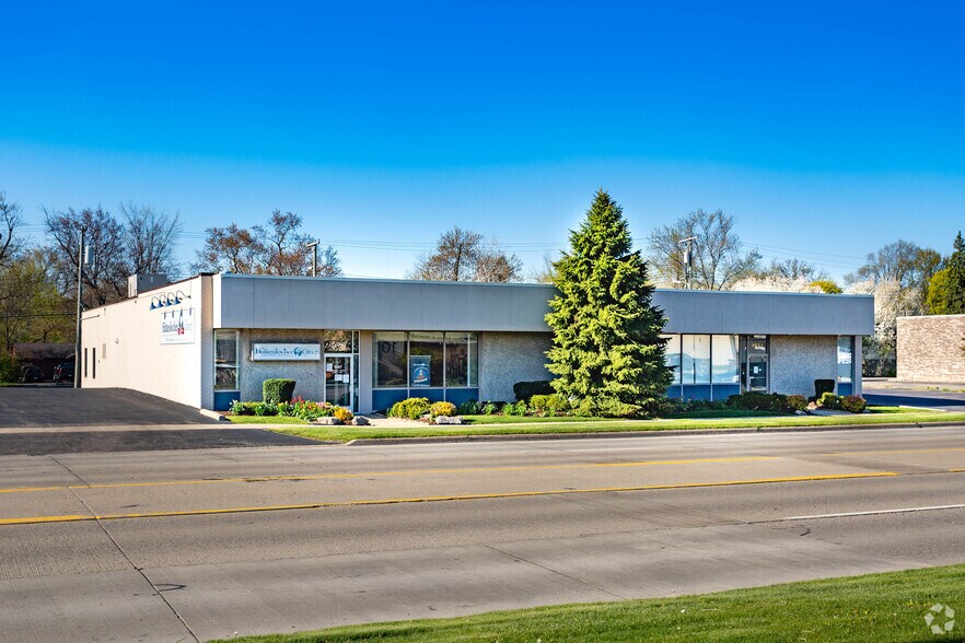 Primary Photo Of 1007-1011 W Huron St, Waterford Medical For Sale