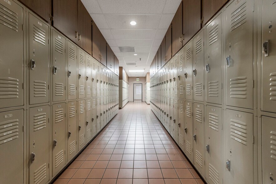 More Photos Of 400 E Park Ave, Chico Office For Sale