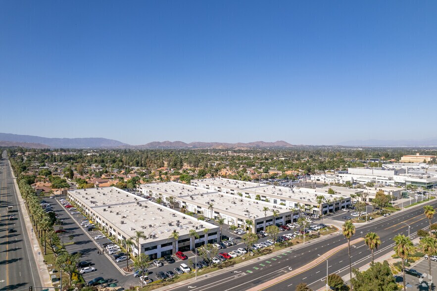 More Photos Of 2900 Adams St, Riverside Light Distribution For Lease