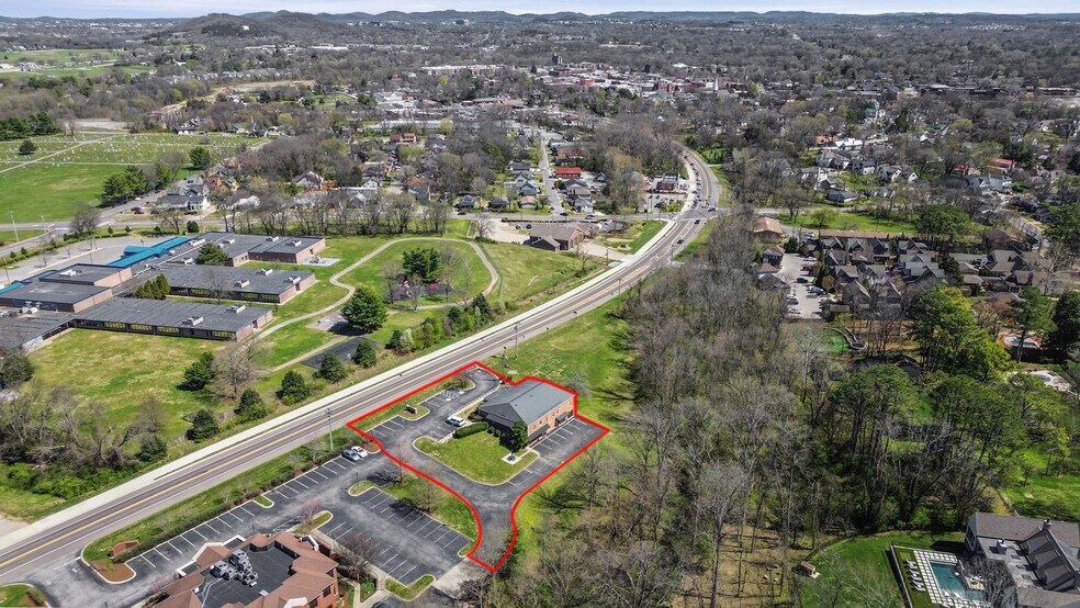 More Photos Of 507 New Highway 96 W, Franklin Medical For Sale