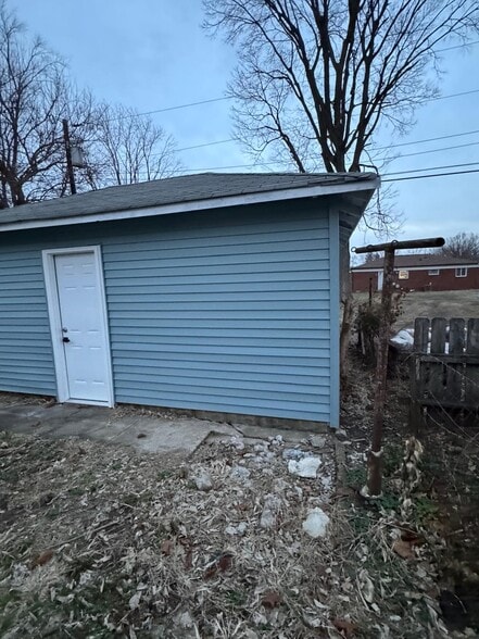 More Photos Of , Indianapolis Specialty For Sale