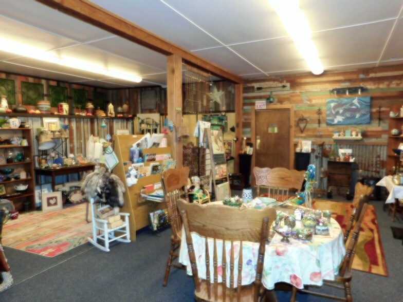 More Photos Of 10780 Highway 126, Mapleton General Retail For Sale