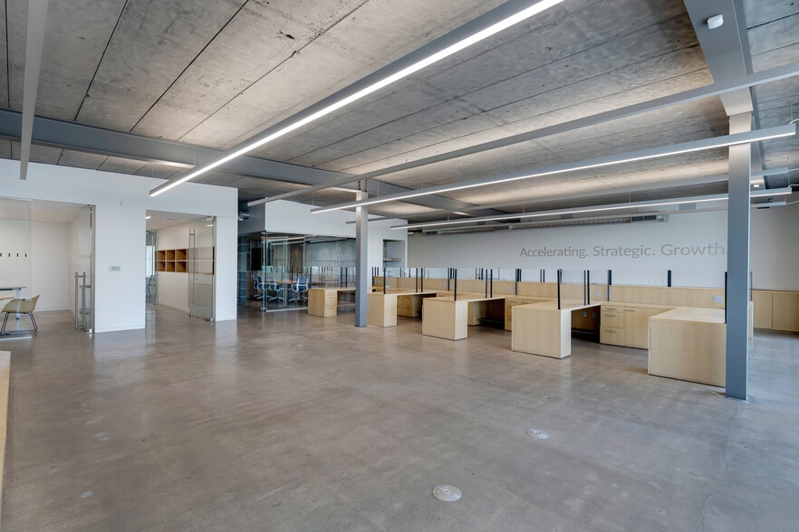 More Photos Of 1437 N 1st St, Phoenix Office For Sale