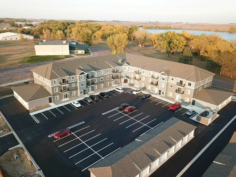 More Photos Of 1685 N Redding Ave, Windom Apartments For Sale