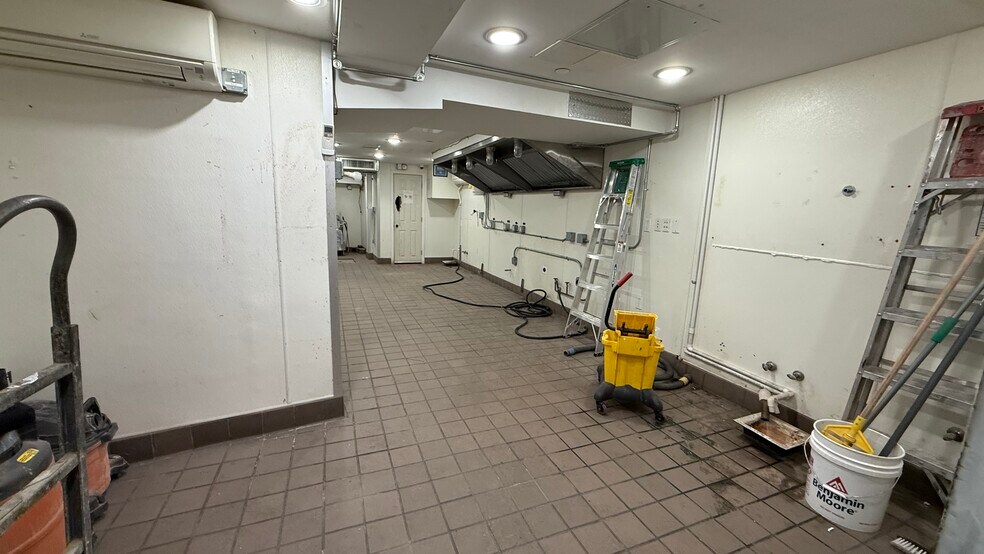 More Photos Of 53 Stone St, New York Apartments For Lease