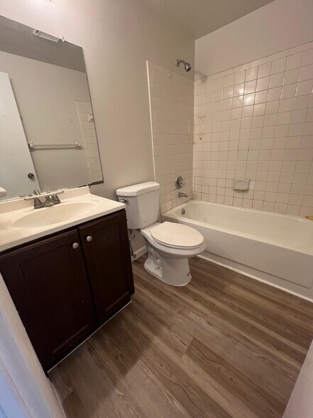 More Photos Of 6816 SW 4th Pl, Gainesville Apartments For Sale