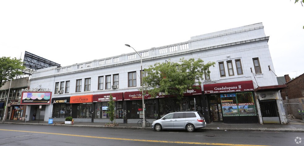 More Photos Of 423-433 S Broadway, Yonkers Storefront For Lease