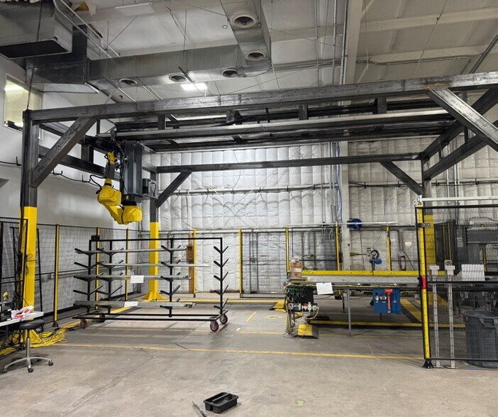 More Photos Of 4909 E Beverly Rd, Phoenix Industrial For Sale