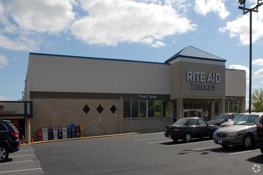 More Photos Of 500 E Lancaster Ave, Reading Drugstore For Lease