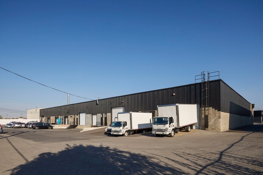 More Photos Of 667 Giffard, Longueuil Flex For Lease